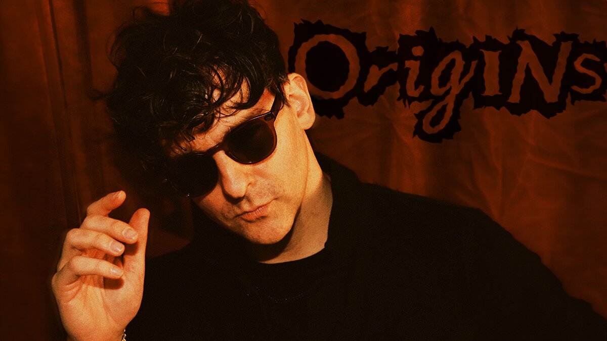 Low Cut Connie sleaze me on origins
