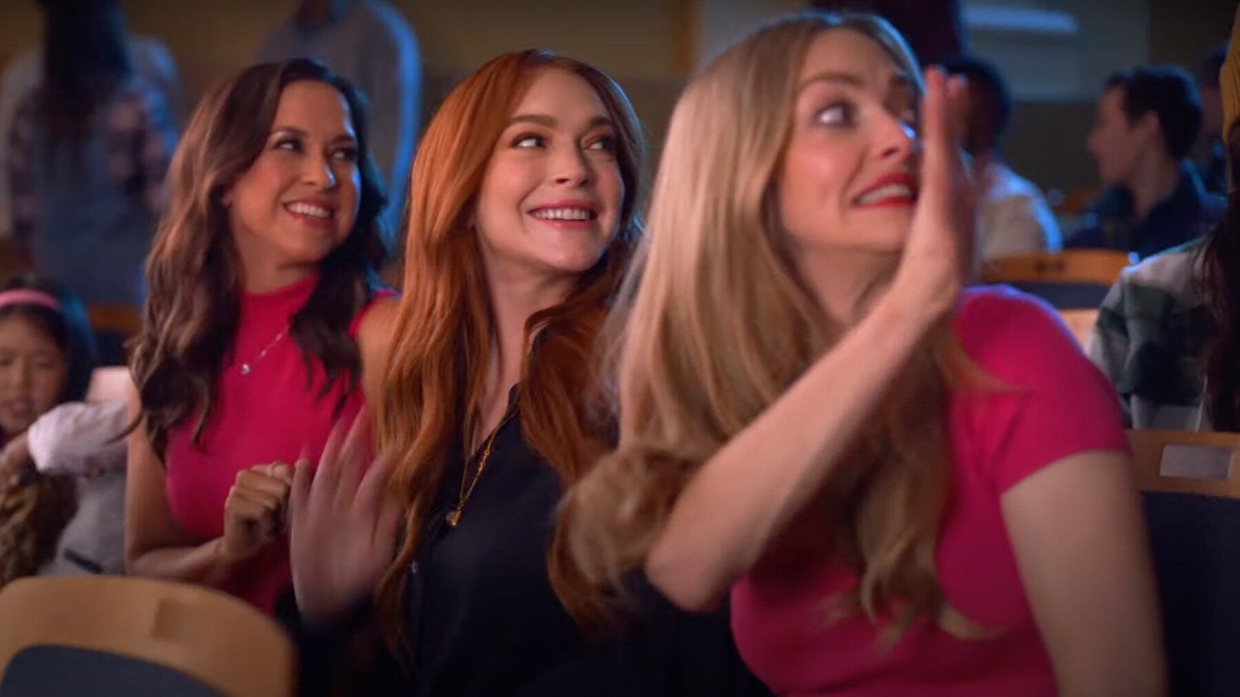 Lindsay Lohan, Amanda Seyfried, Lacey Chabert star in Mean Girls commercial for Walmart