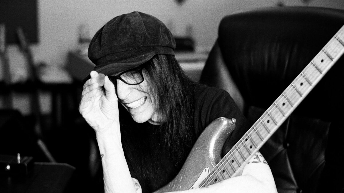 mick mars heavy song of the week