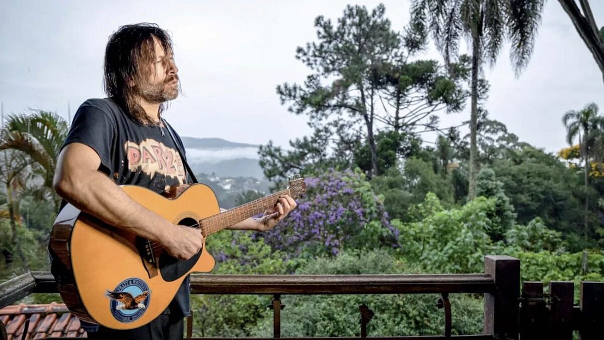 the lemonheads fear of living new song stream evan dando 2024 solo tour